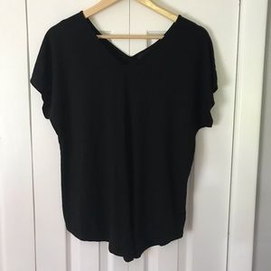 Mercer&Madison double V shirt